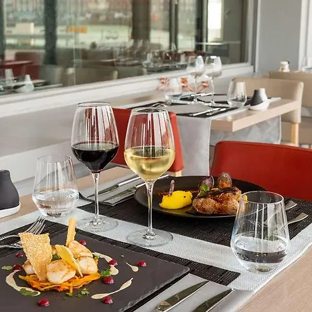 Hotel The Originals Boutique, La Marine,