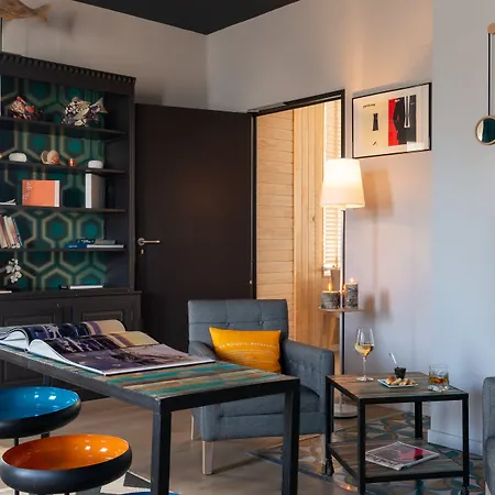 The Originals Boutique, La Marine,