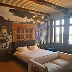 The Originals Boutique, La Marine, 酒店 勒特雷波尔