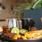 The Originals Boutique, La Marine, 3*